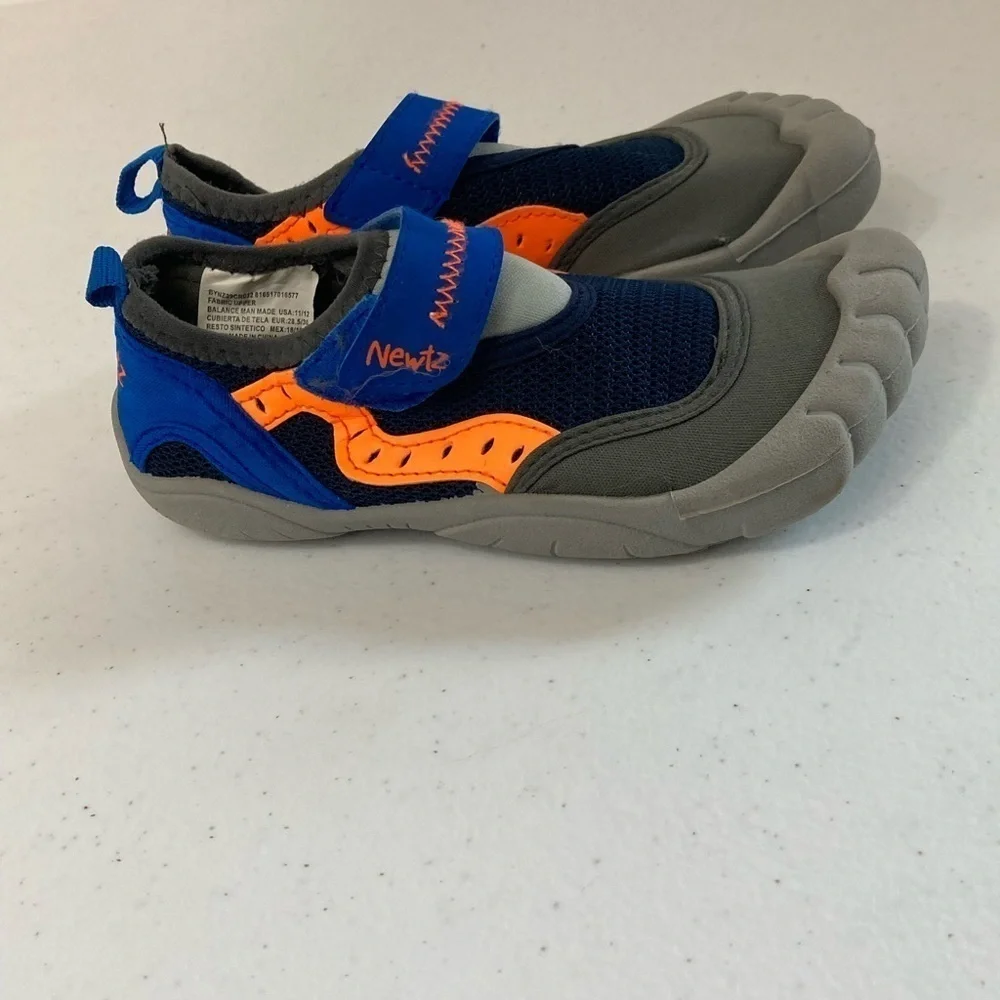 Newtz Water Shoes Sz 11/12
